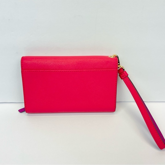 Henri Bendel Vibrant Pink Wristlet - Picture 4 of 12